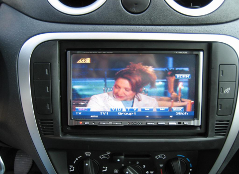 Citroen C2 VTS. Car Cinema-Navigation kenwood DDX-6029-KNA-G520.