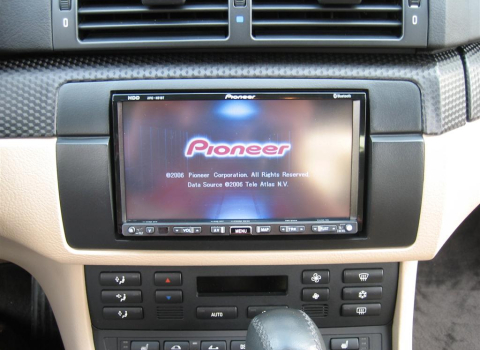 BMW 323 E46. Car Cinema-Navigation 2 Din Size Pioneer or Kenwood.
