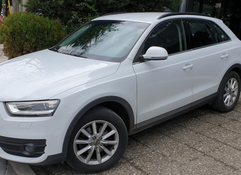 Audi Q3 8U. Wireless Apple Car Play, Android Auto, Front & Rear Camera .