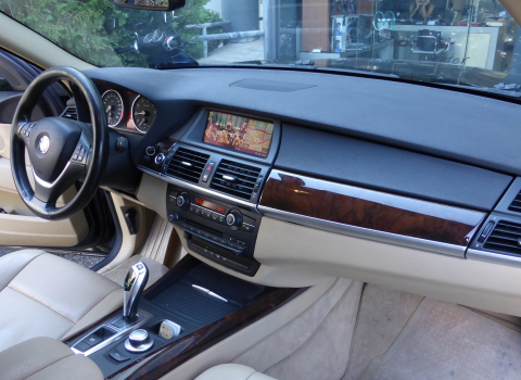 BMW X3 F25 2010. Rear Camera Video Input.