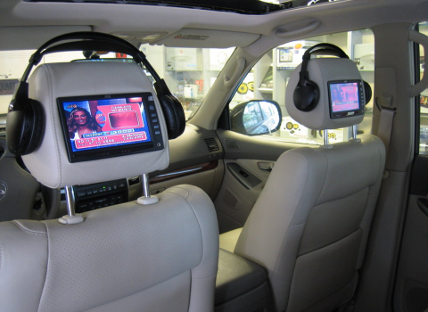 Toyota Land Cruiser. Car Cinema Pioneer - Eton.