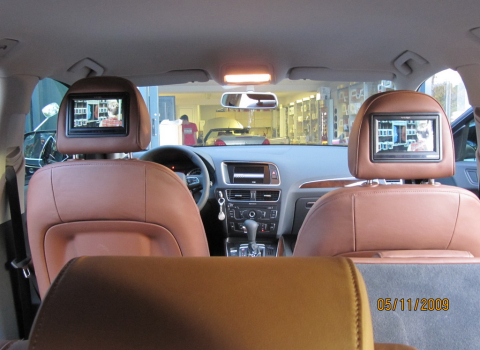 Audi Q5. Car Cinema Navigation Veba-Play Station Sony.