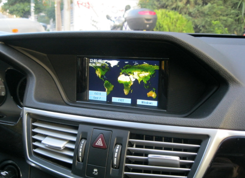 Mercedes E 220 (W212). Audio-Video Input, Mp4 Tuner, Navigation.