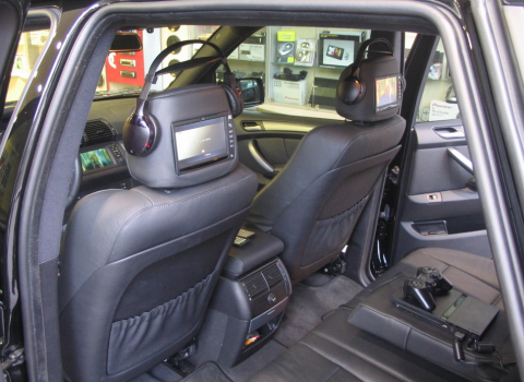 BMW X5 4.4. Car Cinema Eton - Play Station 2.