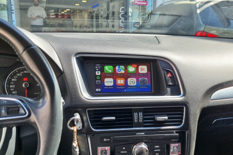 Audi Q5 8R. Alpine X-703 D. Wireless Apple Car Play, Back Camera.