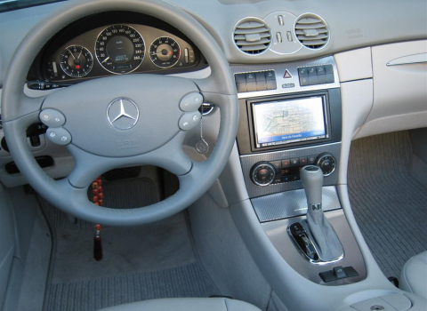 Mercedes CLK 200 (W209). Car Cinema-Navi Kenwood DDX-6029.