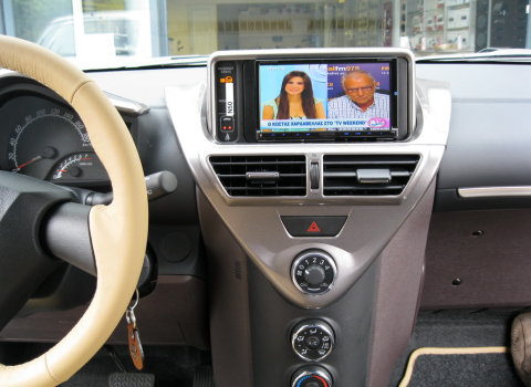 Toyota IQ. Car Cinema Navigation Kenwood DNX9260BT.