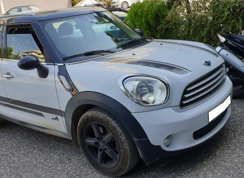 Mini Clubman 2021 Unique Auto - Wireless Apple Car Play.