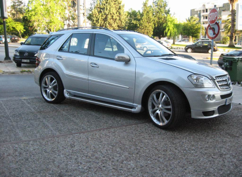 Mercedes ML 350 Brabus. Car Cinema Navigation Pioneer Avic-HD3BT.