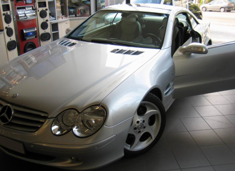Mercedes SL500. laser Jamer Blinder MX25.