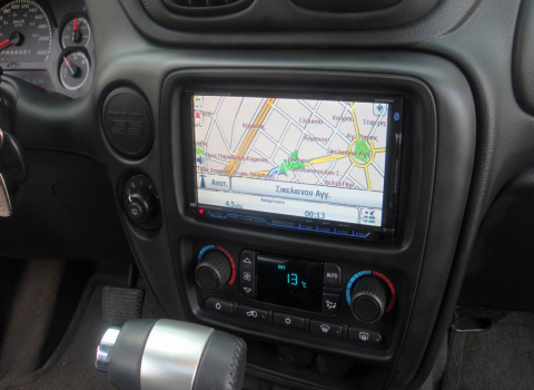 Chevrolet Trail Blazer SS Car Cinema Kenwood DDX8220BTY Navibox.