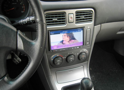 Subaru Forester. Car Cinema Kenwood DDX-6029.