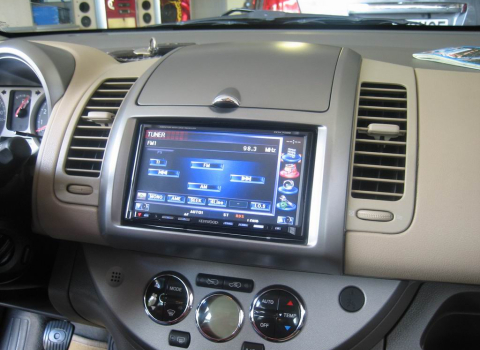 Nissan Note. Car Cinema Kenwood DDX-7029.