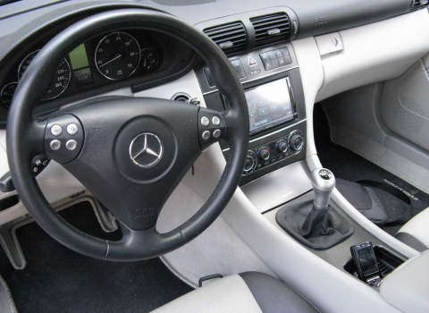 Mercedes SportsCoupe (W203).Car Cinema Navigation DNX8220BT.