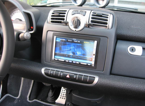 Smart. Car Cinema Clarion Max-678RVD.