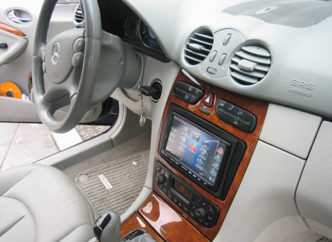 Mercedes CLK 200 W208. Car Cinema Navigation Kenwood DNX7200.
