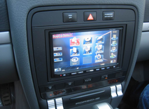 Porsche Cayenne. Car Multimedia - Navigation Kenwood DNX-7200.