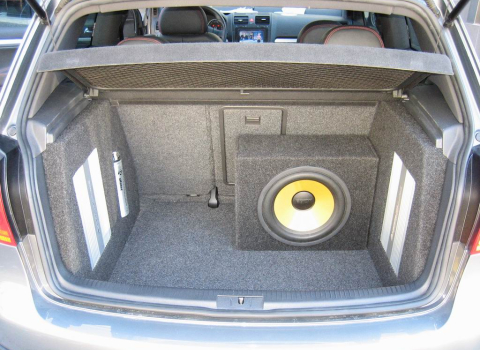 VW Golf Gti. Car Cinema Navigation Kenwood DNX7200, Eton, AudioBank, Hertz.