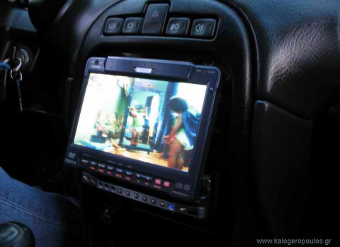 Rover 214. Car Cinema Clarion VRX-928RVD.