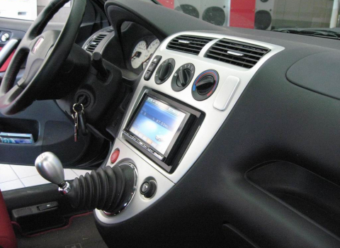 Honda Type-R. Car Cinema JVC KW-AVX706.