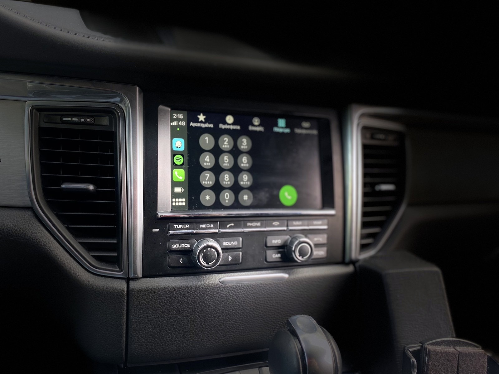 Porsche Macan Wireless Apple CarPlay/Android Auto, Unique Auto