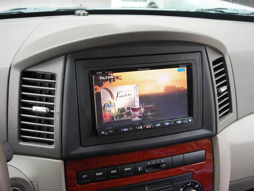 Grand Cherokee 5 7 Car Cinema Navigation Pioneer Avic HD1BT NecVox.