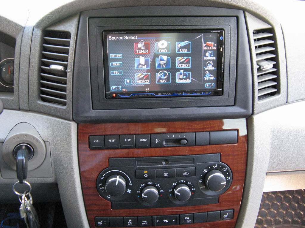Grand Cherokee Car Cinema Kenwood DNX8220BT NecVox.