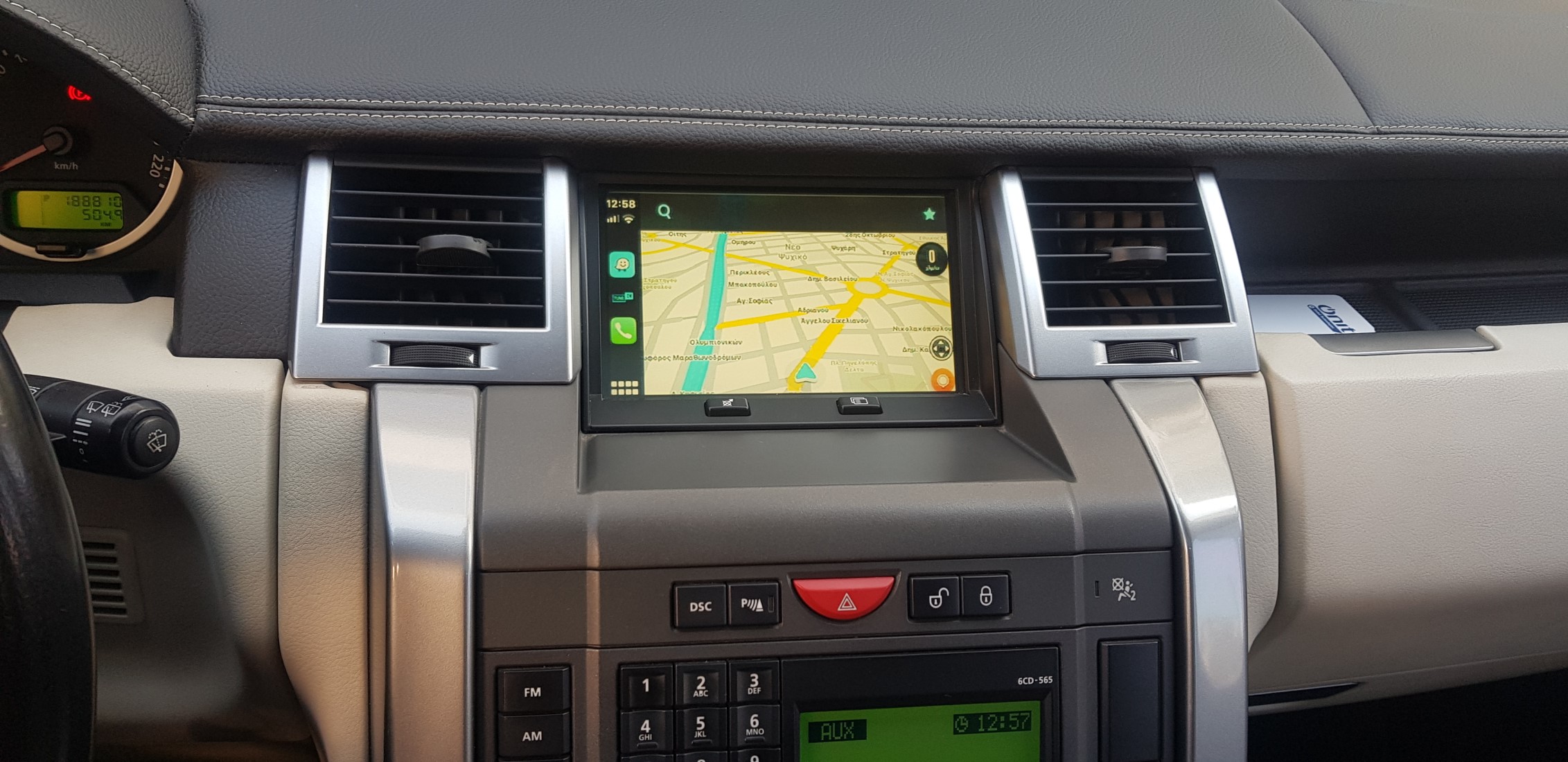 Range Rover Sport. Apple Car Play, Android Auto.