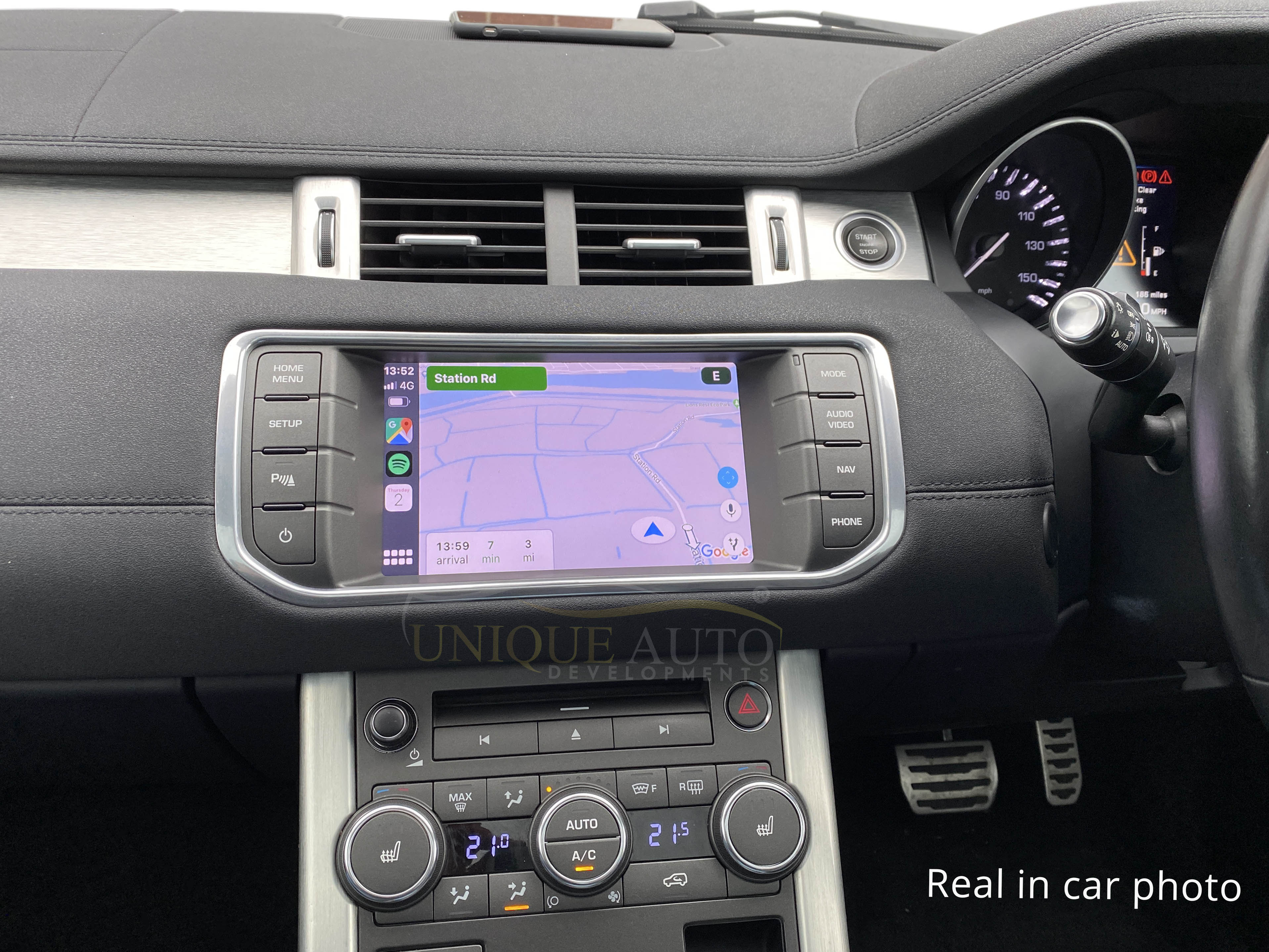 Land Rover Car Play Wireless Apple CarPlay and Android Auto Interface