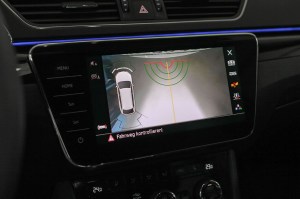 41559-komplett-set-rueckfahrkamera-fuer-skoda-superb-3v-7_1920x1920