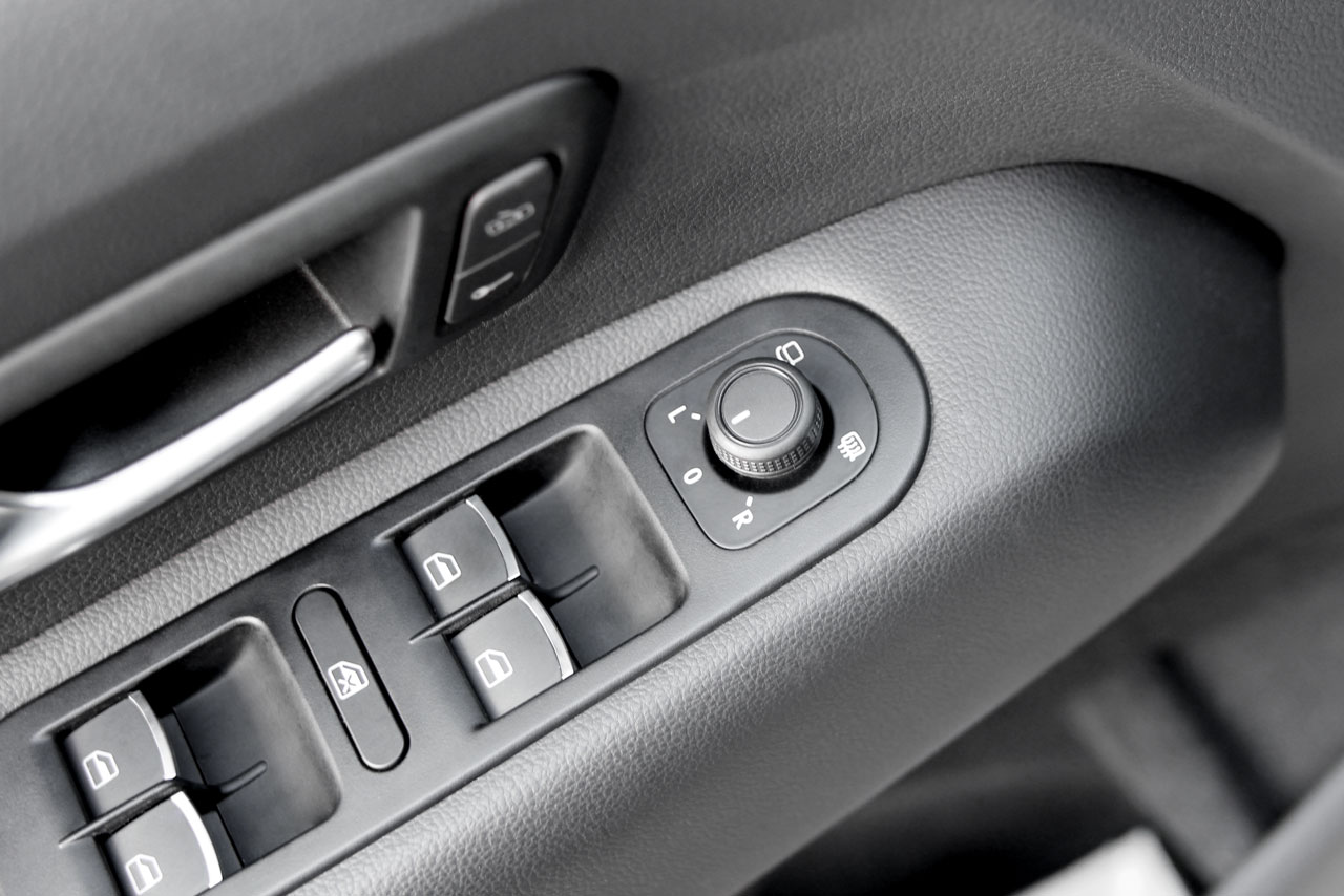 Amarok 2H 2010 >> Retrofit Complete set folding exterior mirrors for