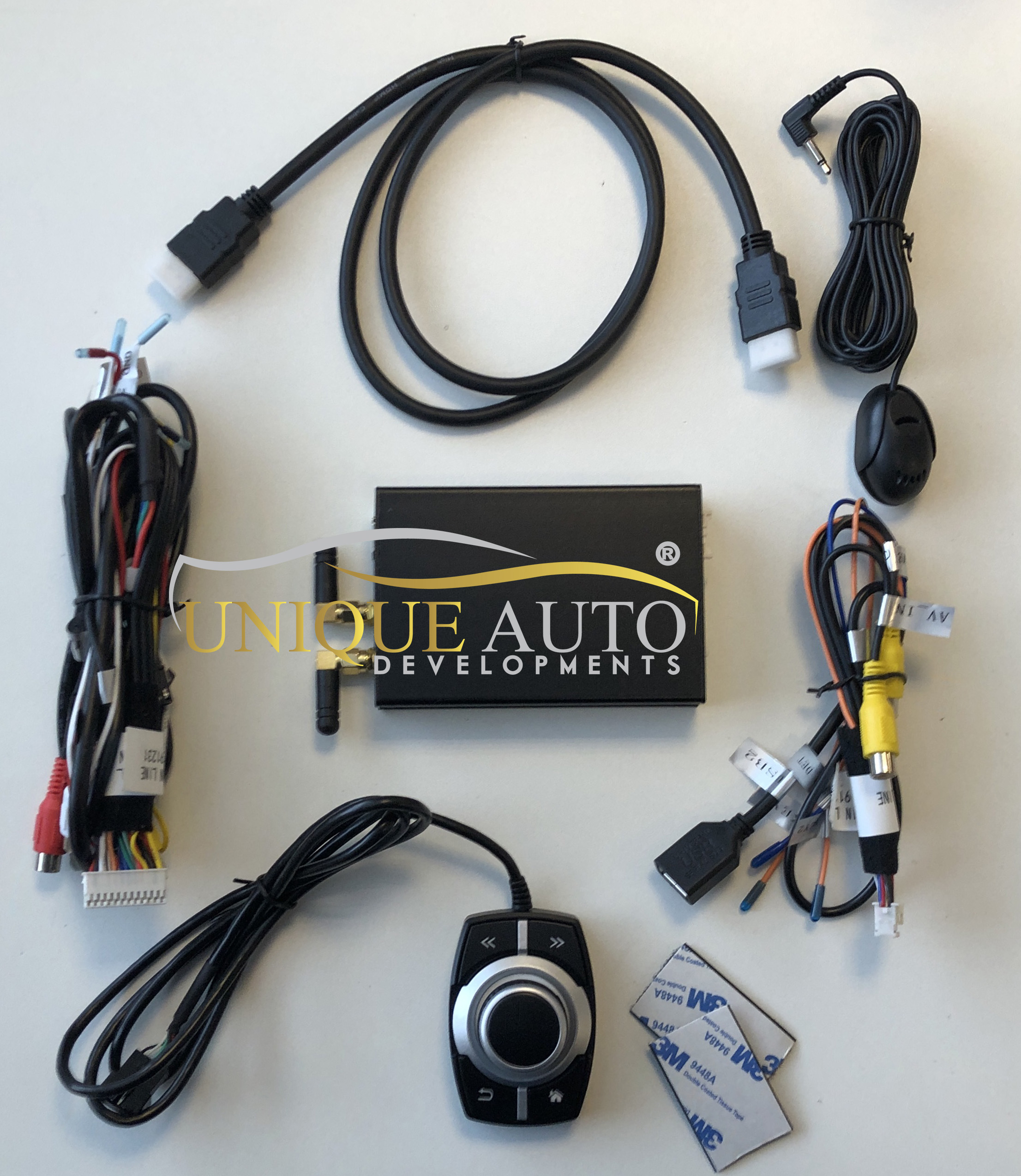 Universal Apple CarPlay