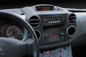 inbay-induktives-laden-citroen-berlingo-2